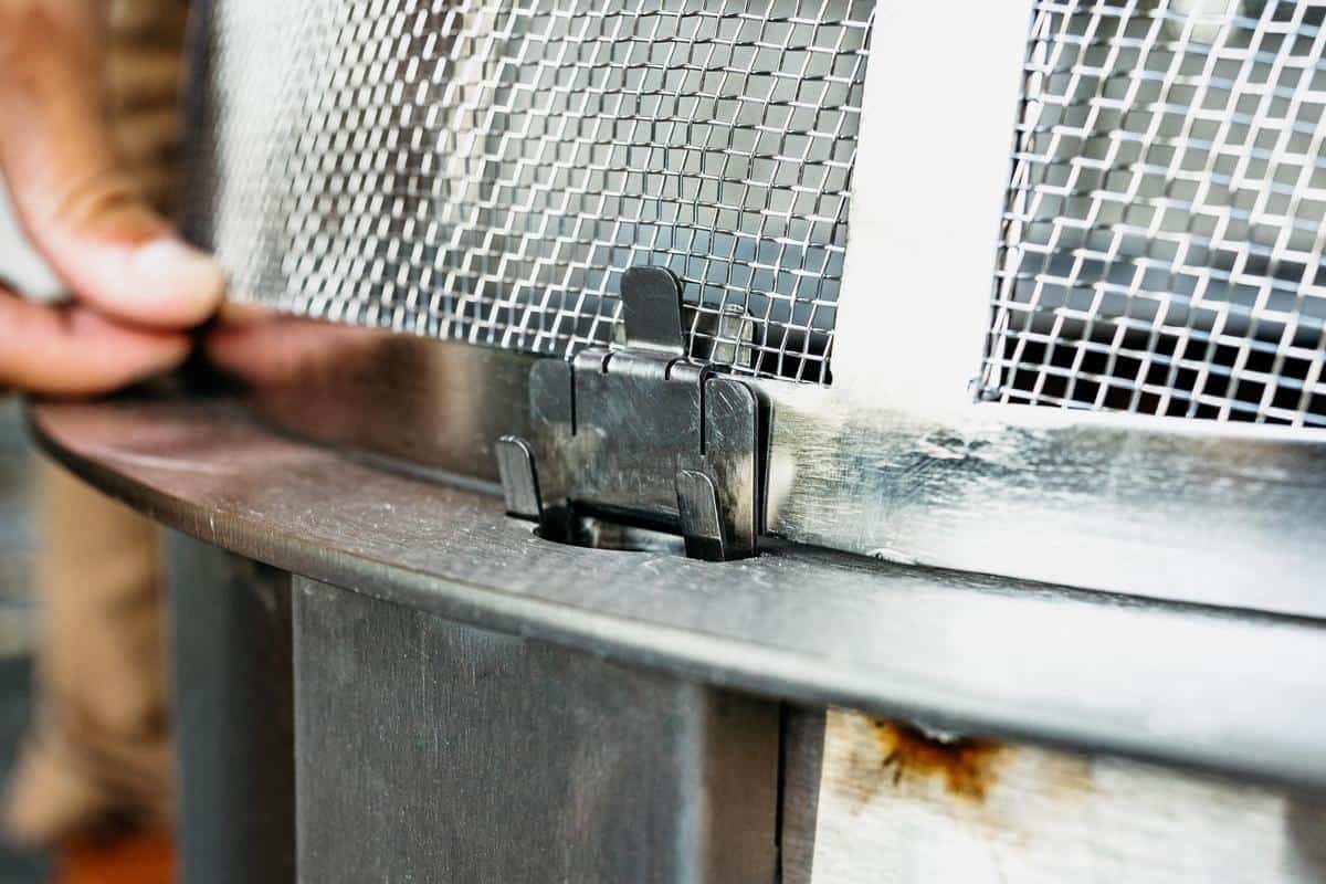 Breeo Spark Screen - Image 8