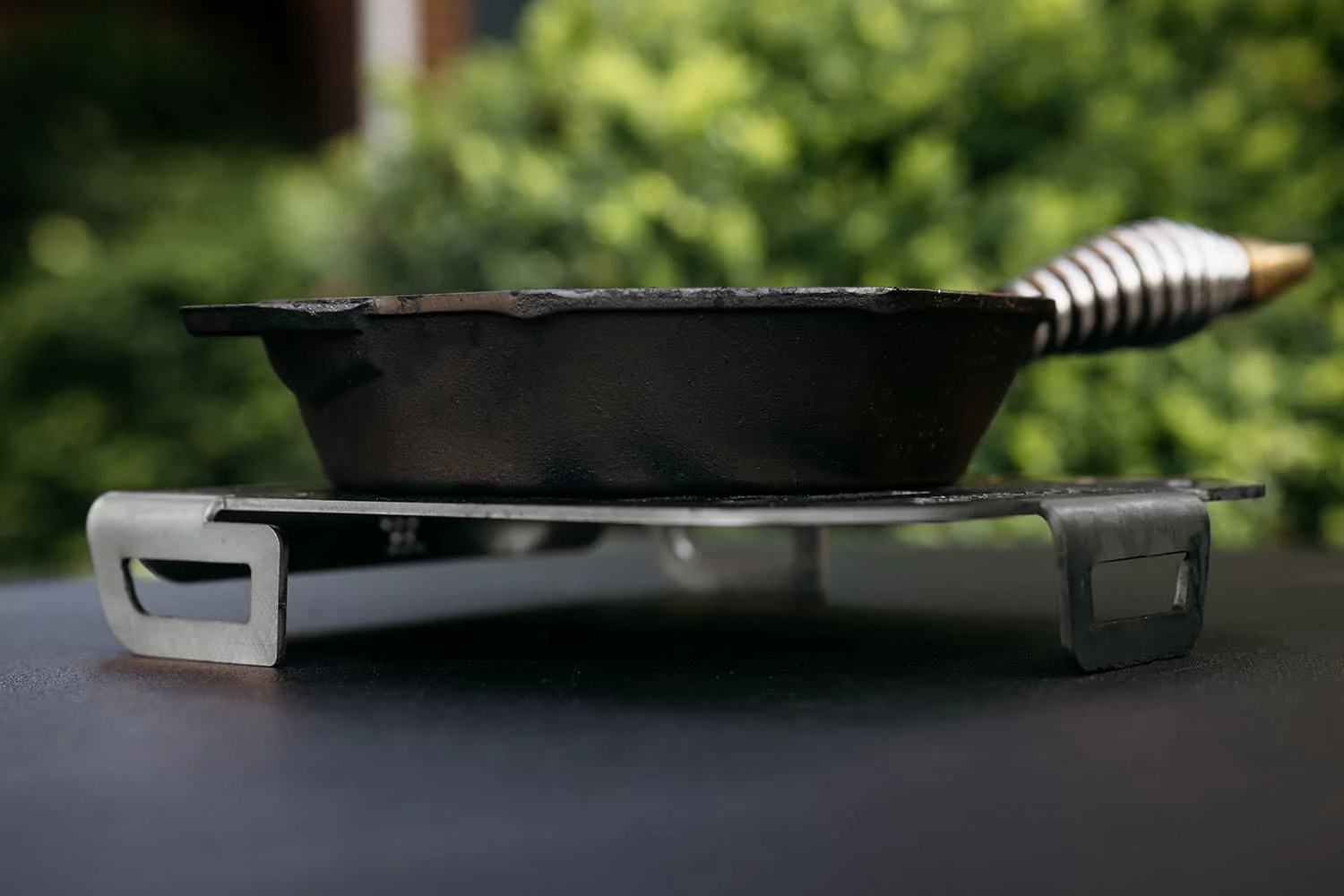 Breeo 304 Skillet Rest - Image 5