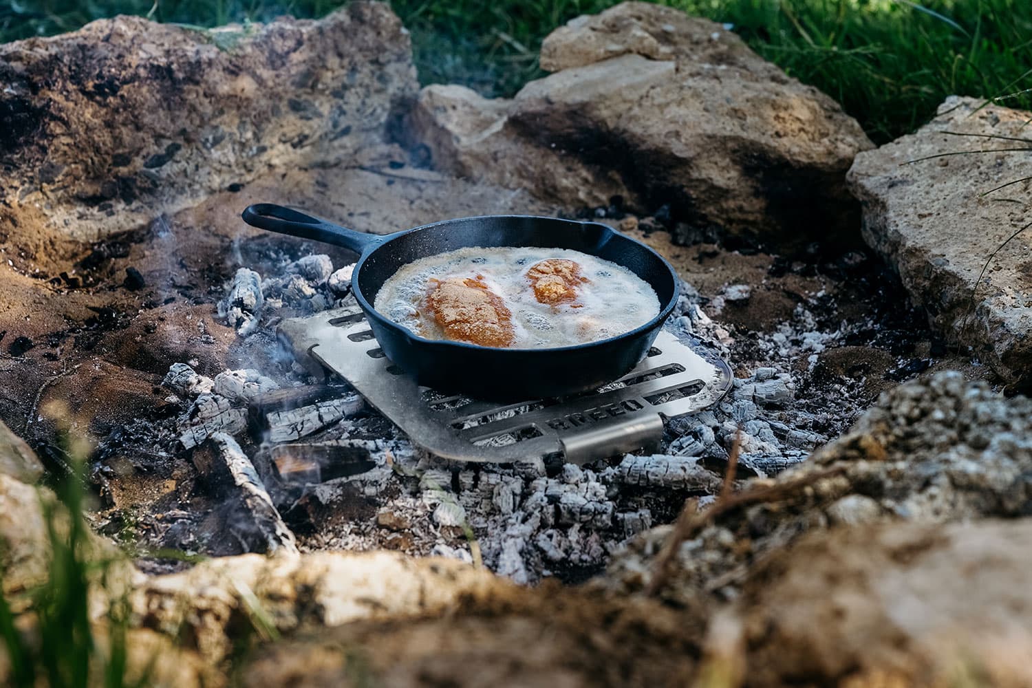 Breeo 304 Skillet Rest - Image 6