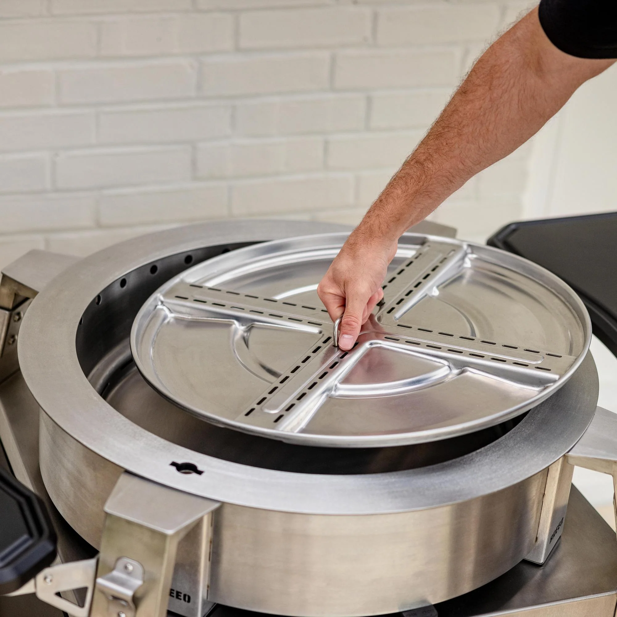 Live-Fire Grill - Image 6